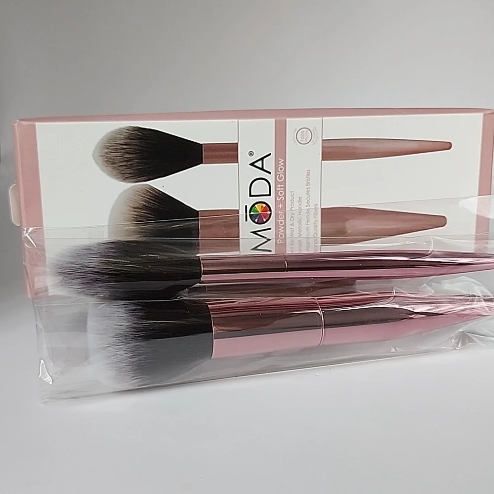 Moda Powder + Soft Glow Brush Set in Rose Gold